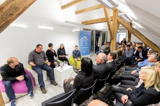 Vrata je odprl Coworking Idrija