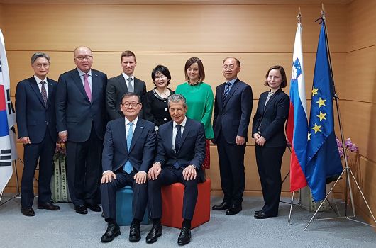 Odprtje slovenskega konzulata v Južni Koreji in imenovanje novega častnega konzula za Slovenijo