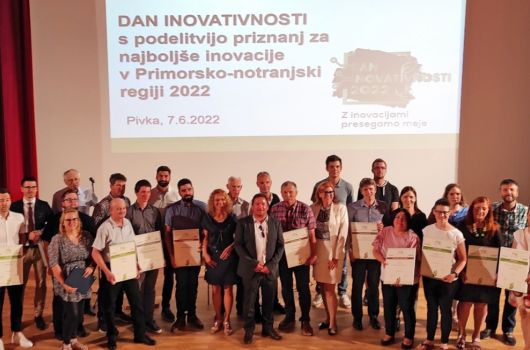 Območna Gospodarska zbornica Postojna: Kolektorju eno zlato in eno srebrno priznanje za inovacijo