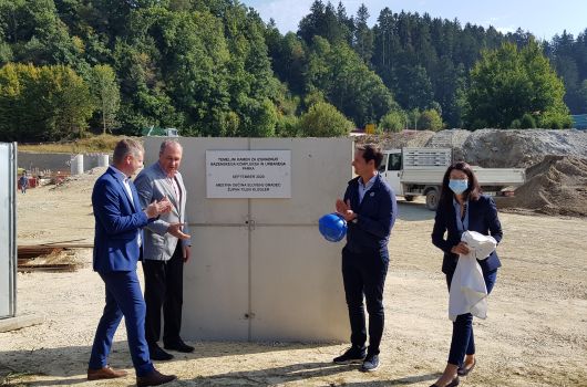 Položili temeljni kamen za bazenski kompleks